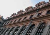 Țurțuri pe clădirea Universității  » Click pentru a mari ->