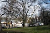 Parcul Tei, montarea roții de 60m  » Click pentru a mari ->